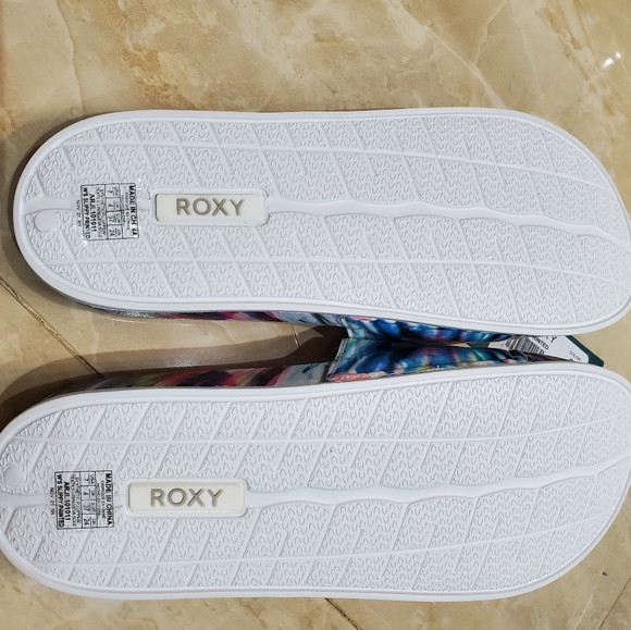 Slippy Printed Slide Sandals - Picture 3 of 6